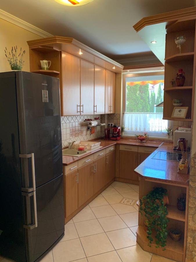 Relax Apartman Hajduszoboszlo Exterior foto