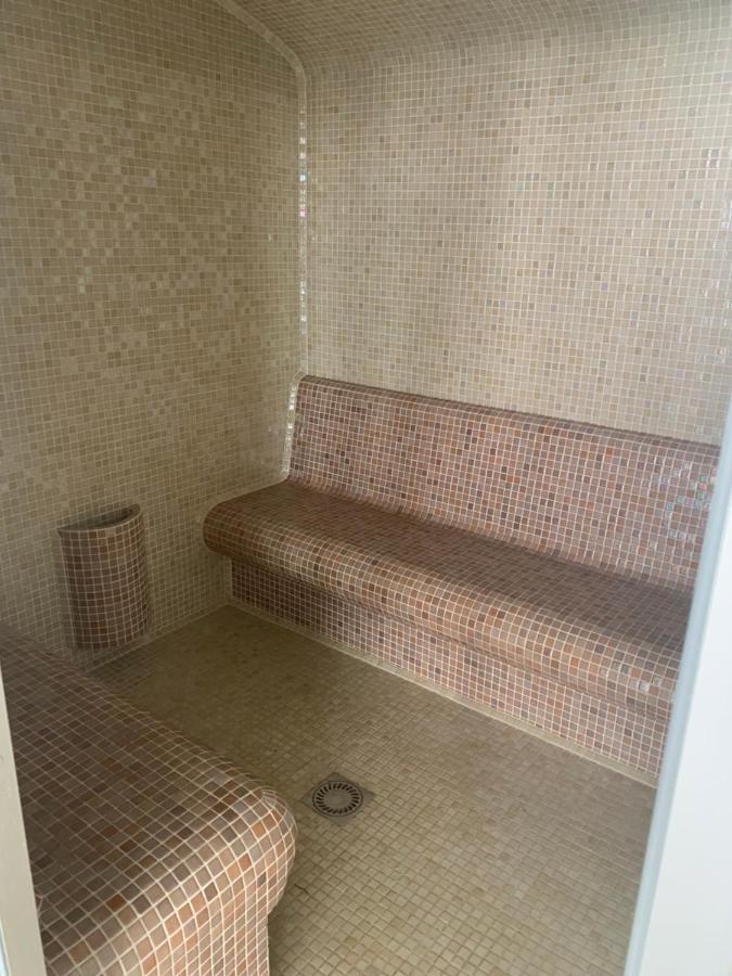 Relax Apartman Hajduszoboszlo Exterior foto