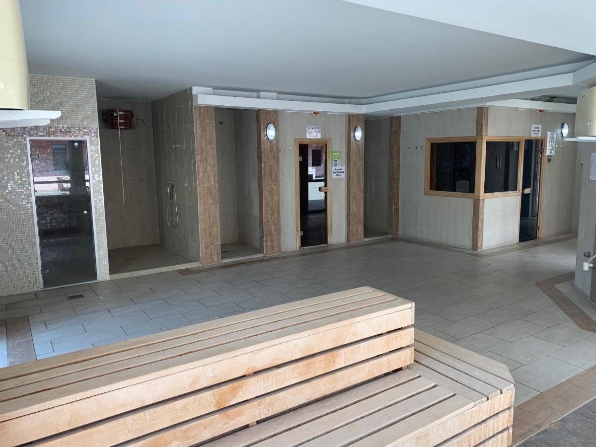 Relax Apartman Hajduszoboszlo Exterior foto